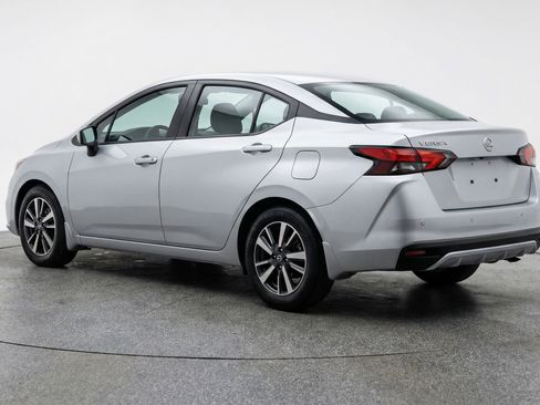 Used 2025 Nissan Versa SV image 6