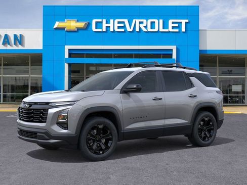 New 2026 Chevrolet Equinox LT image 2