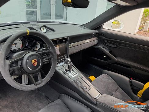 Used 2018 Porsche 911 GT2 RS RWD image 14