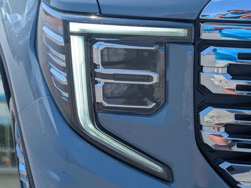 Certified 2025 GMC Sierra 1500 Denali w/ Denali Reserve Package image 4