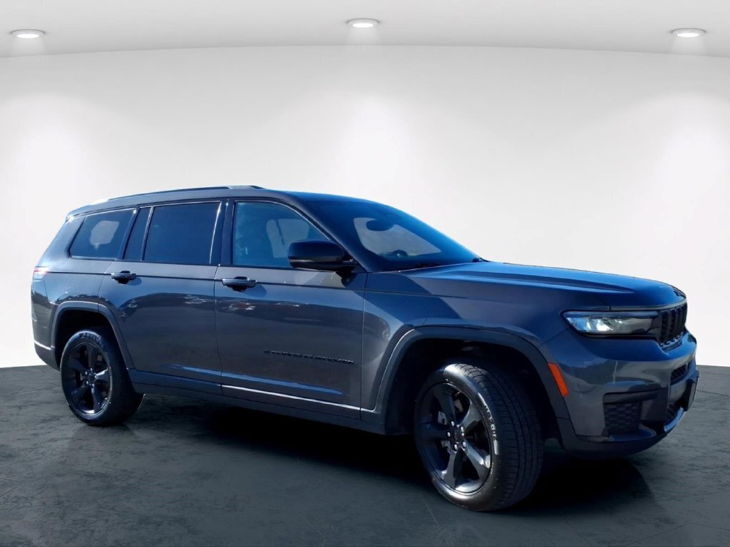 Used 2023 Jeep Grand Cherokee L Laredo AWD/4WD image 5