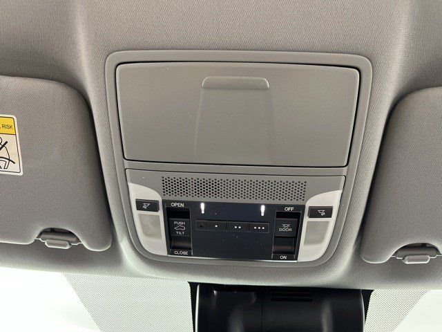 Used 2020 Acura MDX SH-AWD image 34