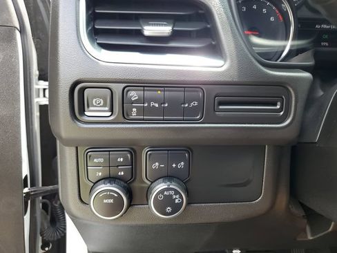 Used 2021 Chevrolet Tahoe Z71 w/ Rear Media and Nav Package AWD/4WD image 28