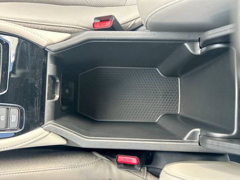 Used 2024 Honda Accord Touring image 14