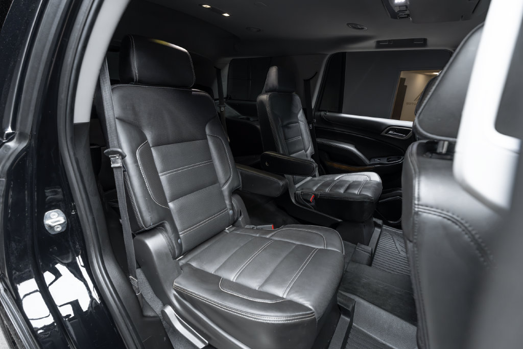 Used 2020 GMC Yukon Denali w/ Enhanced Security Package AWD/4WD image 37