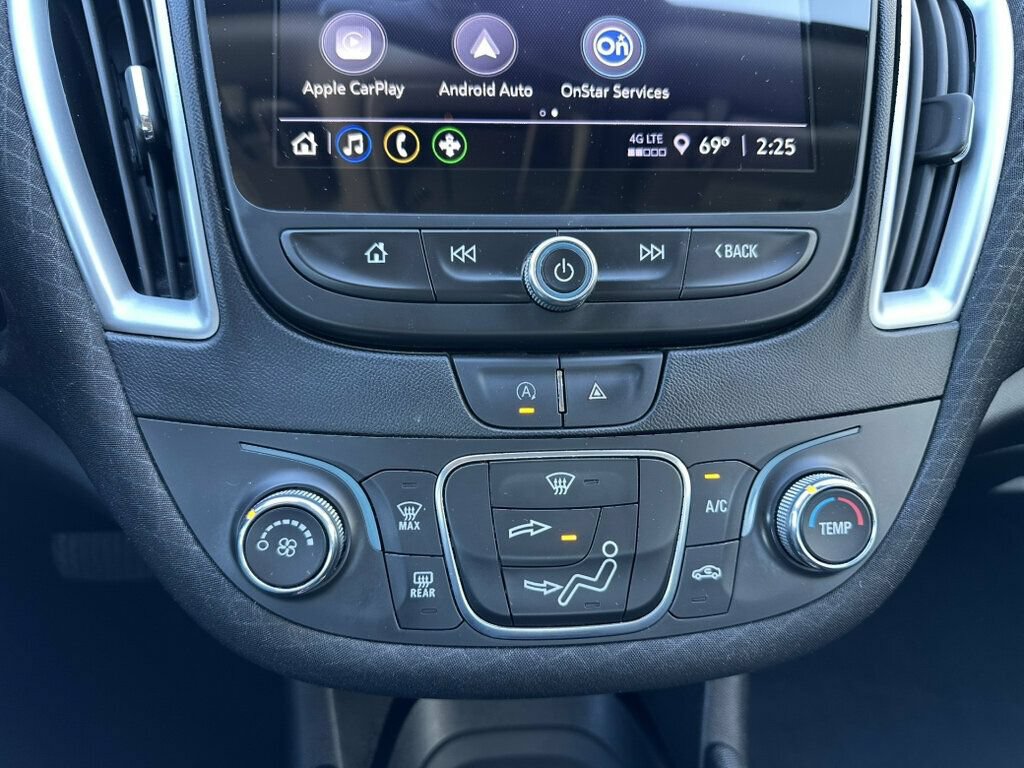 Used 2023 Chevrolet Malibu LS FWD image 18