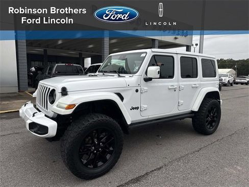 Used 2020 Jeep Wrangler Unlimited Sahara image 1