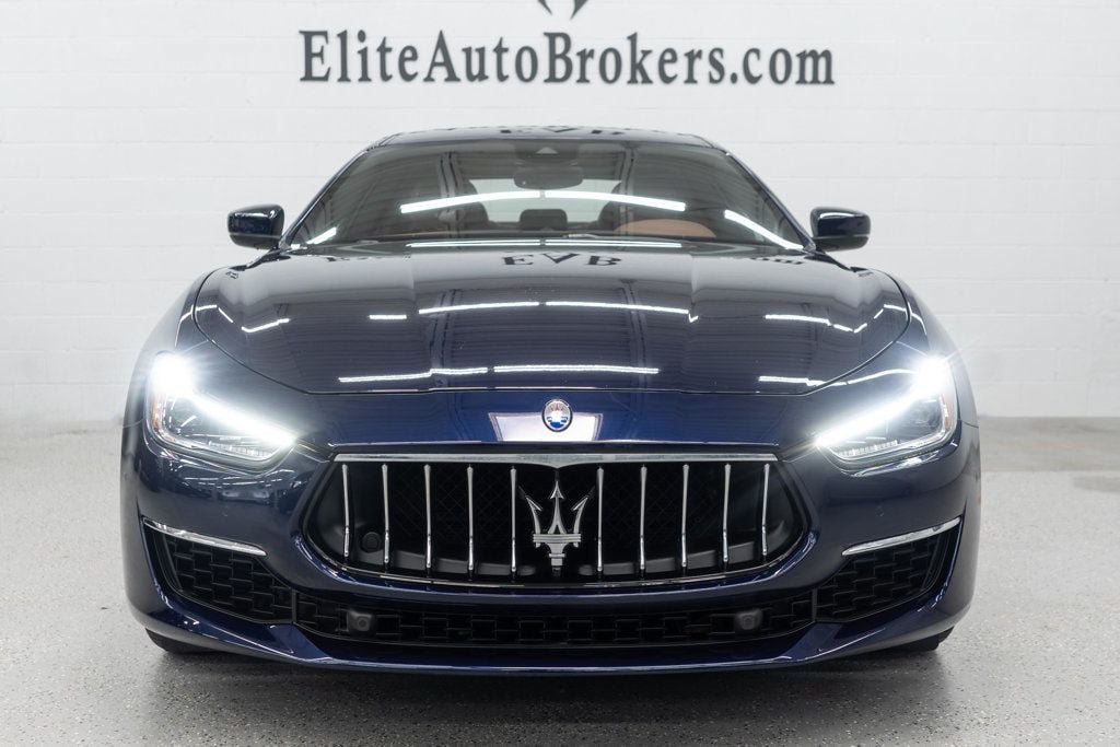 Used 2018 Maserati Ghibli S GranLusso RWD image 3