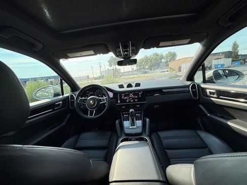Used 2021 Porsche Cayenne image 14