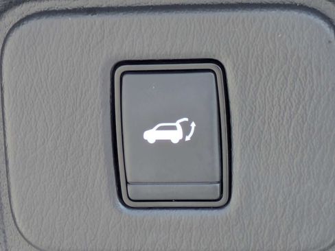 Used 2023 Nissan Murano SL w/ SL Moonroof Package FWD image 15