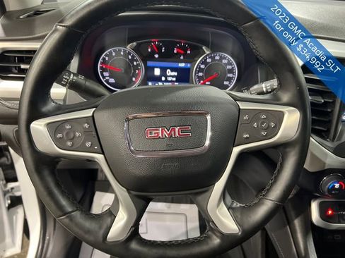 Used 2023 GMC Acadia SLT w/ Preferred Package image 15