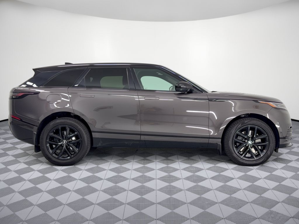 Certified 2026 Land Rover Range Rover Velar Dynamic SE AWD/4WD image 8