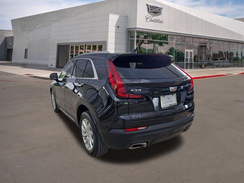 Certified 2023 Cadillac XT4 Luxury w/ Cold Weather Package FWD image 4