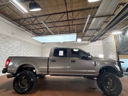 Used 2020 Ford F250 XL w/ STX Appearance Package AWD/4WD image 8