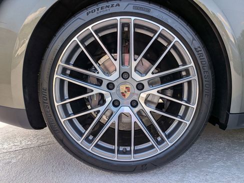 New 2026 Porsche Panamera image 28