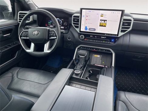 Used 2022 Toyota Tundra Platinum image 10