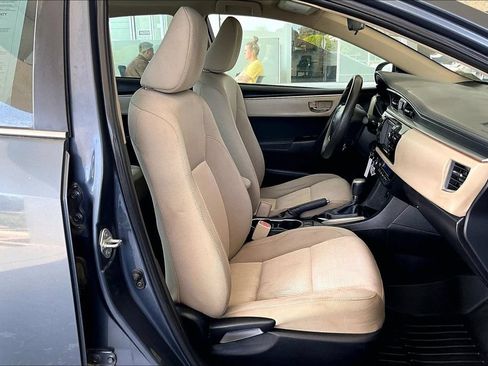Used 2014 Toyota Corolla LE FWD image 29