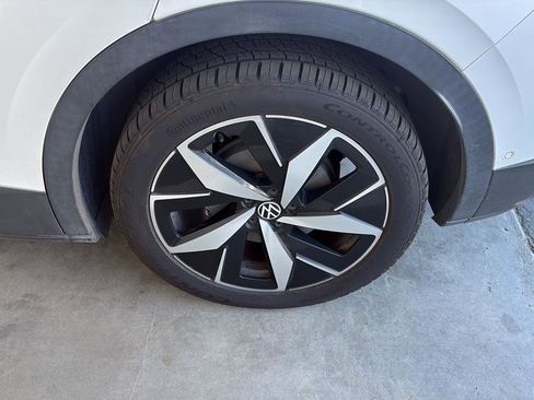 Used 2023 Volkswagen ID.4 Pro S image 5