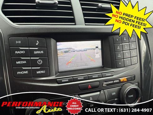 Used 2018 Ford Explorer XLT image 14