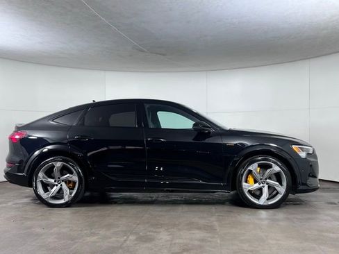 Used 2023 Audi e-tron S Prestige w/ Prestige Package image 8