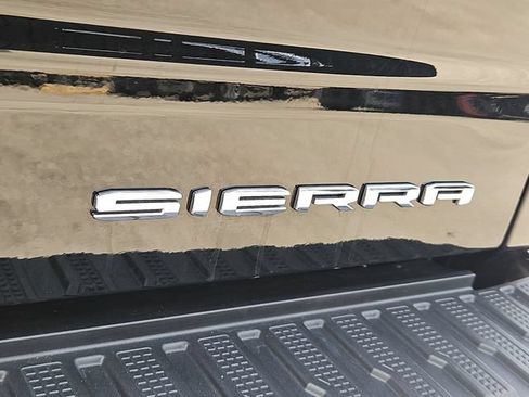 Used 2026 GMC Sierra 1500 Denali w/ Denali Reserve Package RWD image 9