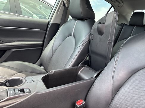 Used 2023 Toyota Camry XSE w/ Cold Weather Package AWD/4WD image 31