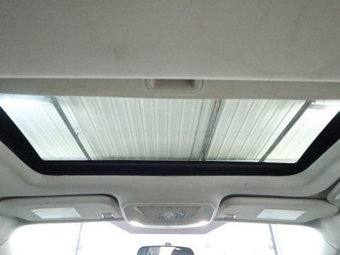 Used 2015 Ford Focus Titanium FWD image 12