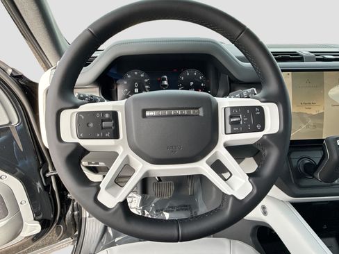 New 2026 Land Rover Defender 110 X-Dynamic SE AWD/4WD image 39