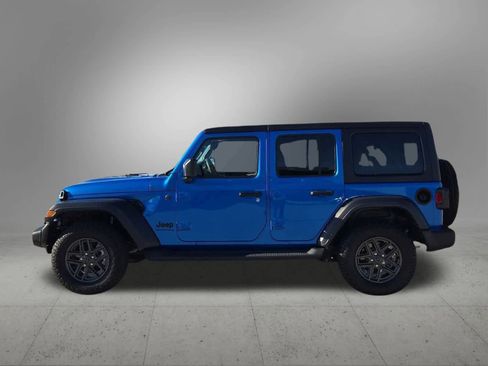 Used 2024 Jeep Wrangler Sport S image 3