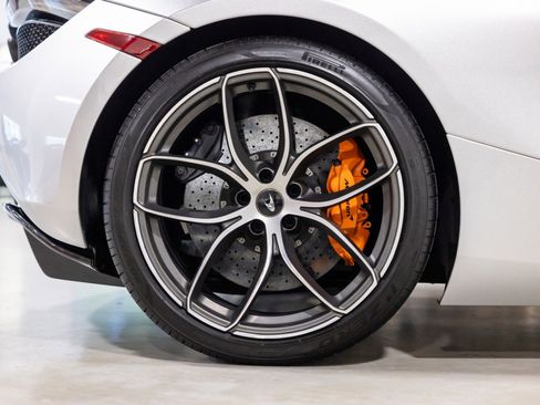 Used 2020 McLaren 720S Performance image 23