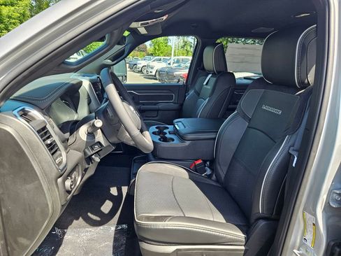 New 2026 RAM 3500 Laramie AWD/4WD image 12