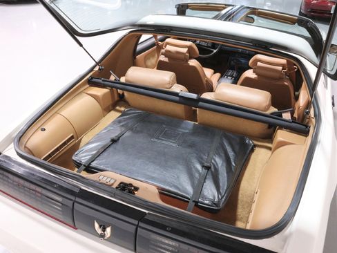 Used 1989 Pontiac Firebird Trans Am image 5