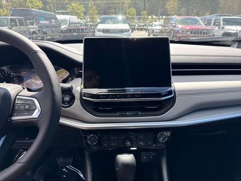 New 2026 Jeep Compass Limited AWD/4WD image 19