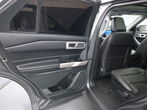 Certified 2023 Ford Explorer XLT w/ Equipment Group 202A RWD image 12