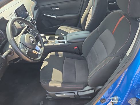 Used 2025 Nissan Sentra SR FWD image 5