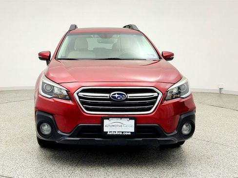 Used 2019 Subaru Outback 2.5i Premium AWD/4WD image 2