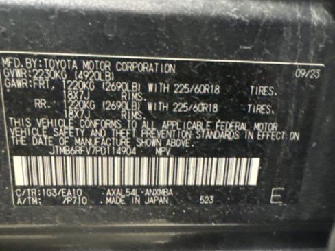 Certified 2023 Toyota RAV4 XLE Premium AWD/4WD image 39