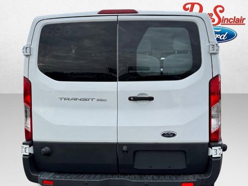 Used 2018 Ford Transit 350 XL image 8