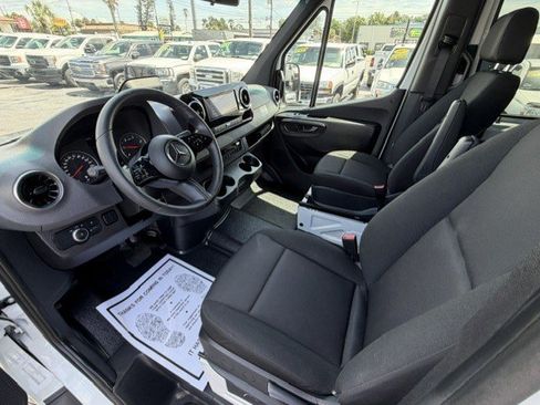 Used 2026 Mercedes-Benz Sprinter 2500 image 10
