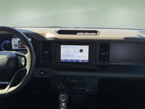 Used 2022 Ford Bronco 4-Door AWD/4WD image 10