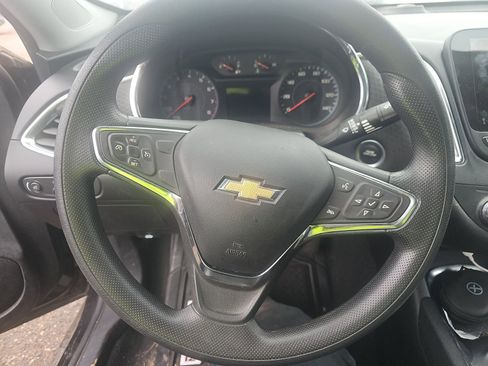 Used 2021 Chevrolet Malibu LT image 10