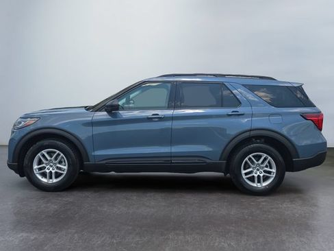 Certified 2026 Ford Explorer Active AWD/4WD image 2