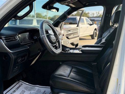 Used 2022 Jeep Wagoneer Series II image 14