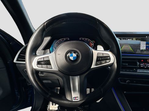 Certified 2022 BMW X5 sDrive40i w/ M Sport Package image 11