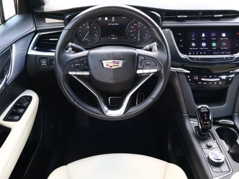Certified 2024 Cadillac XT6 Sport w/ Technology Package AWD/4WD image 15