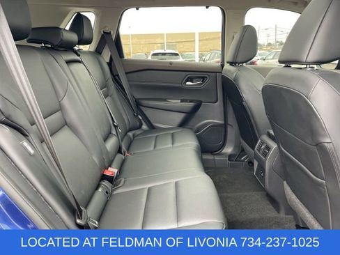 Used 2023 Nissan Rogue SV w/ SV Premium B Package image 26