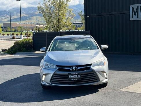 Used 2016 Toyota Camry XLE w/ Moonroof Package image 2