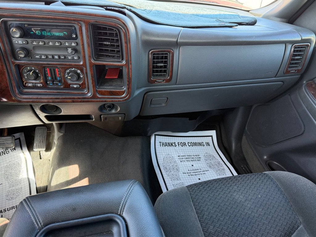 Used 2004 Chevrolet Avalanche 2WD image 10