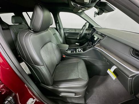 New 2026 Jeep Grand Cherokee L 4WD image 38