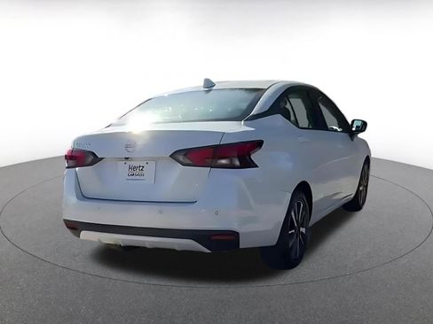 Used 2025 Nissan Versa SV image 12